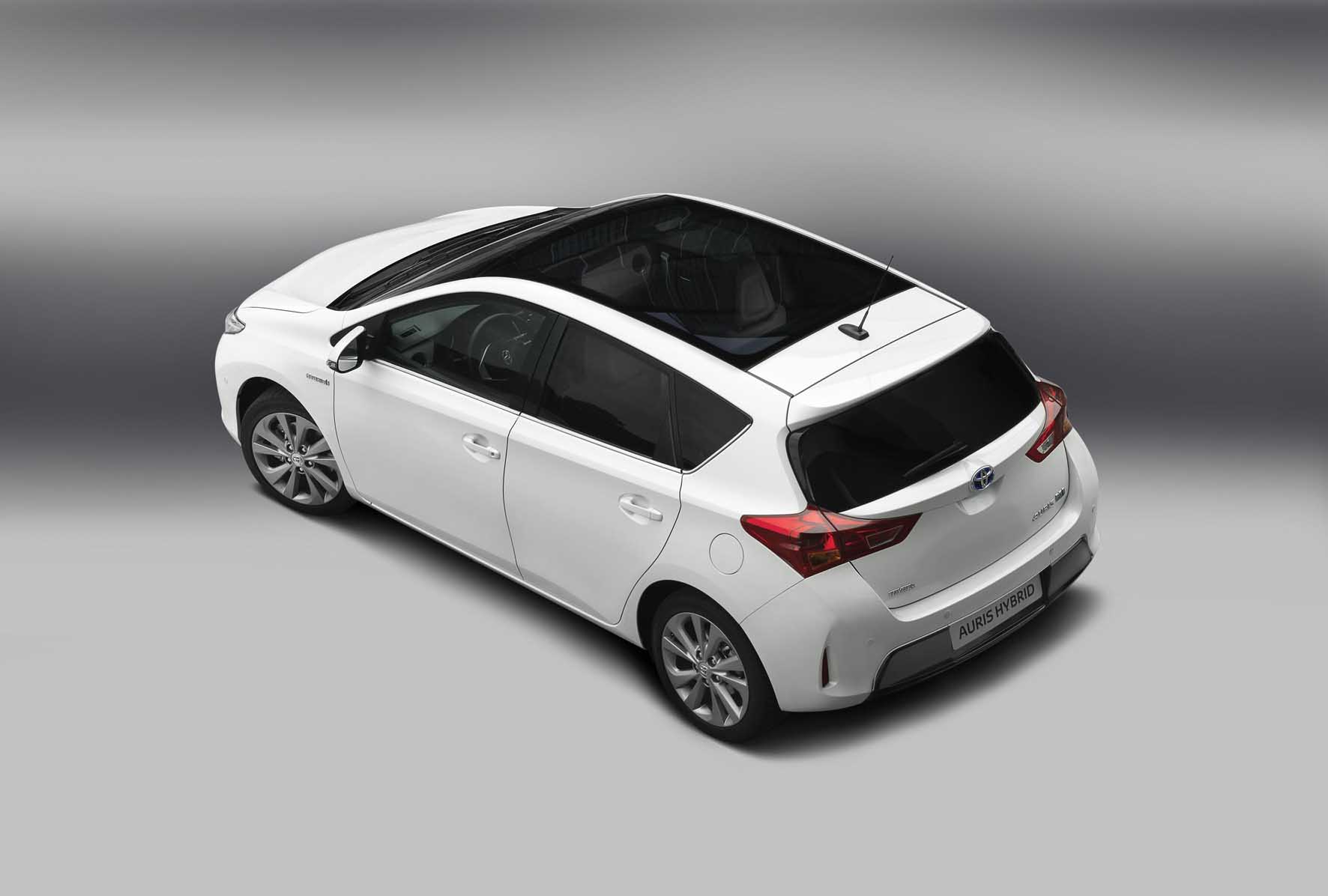 Toyota 2012 nuova Auris postlatalto 1