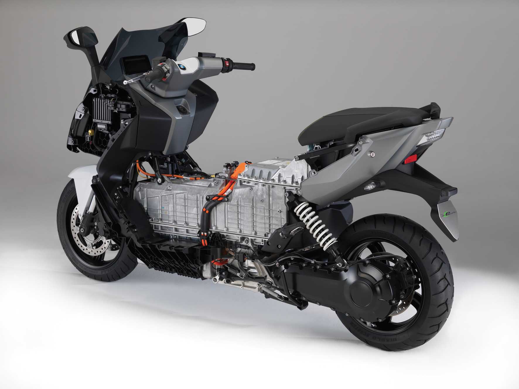 bmw Motorrad scooter C evolution elettrico batteria 1 1