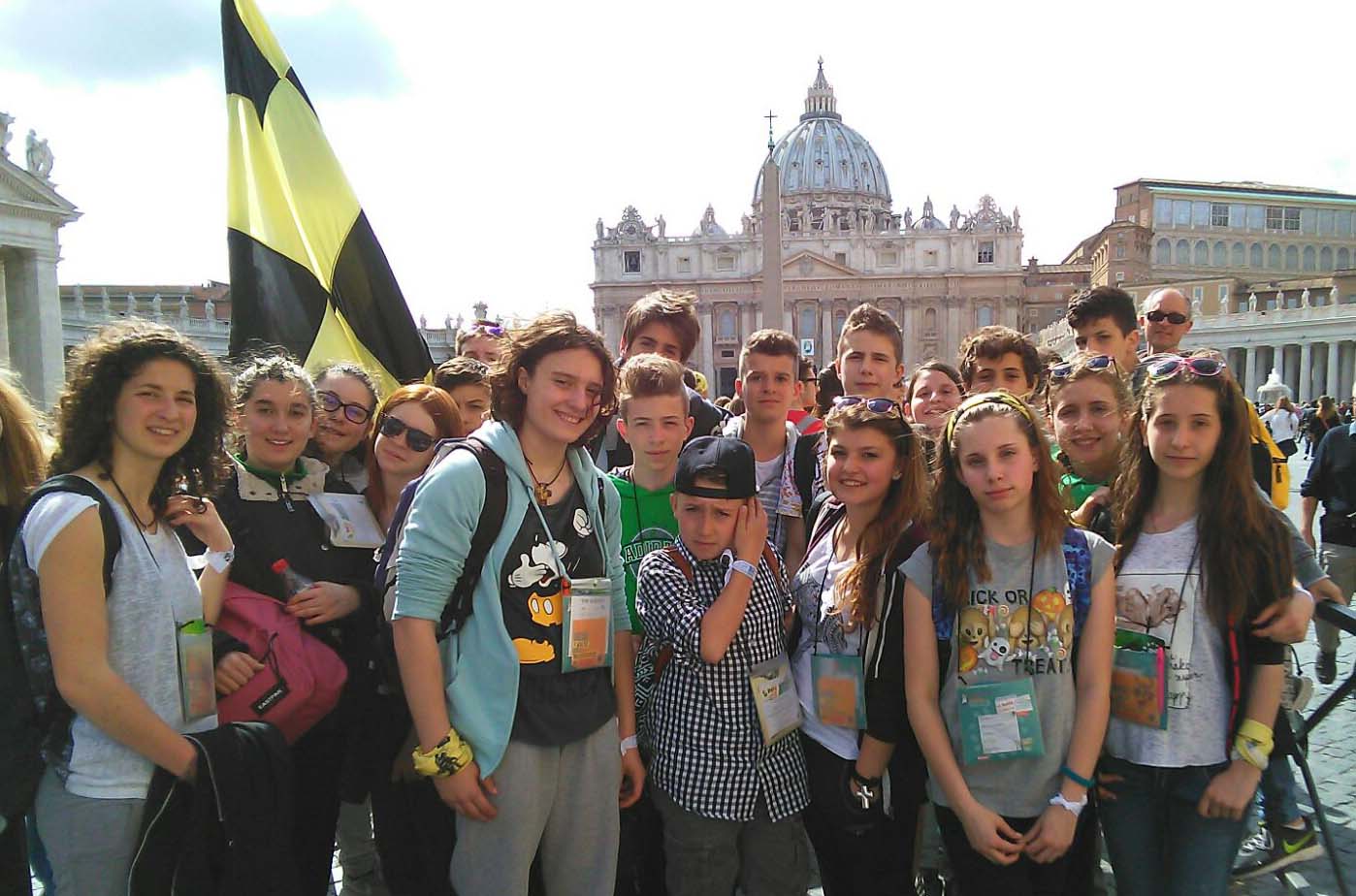 Gibileo dei ragazzi 2016 roma papa francesco confessa in piazza gruppo pressano