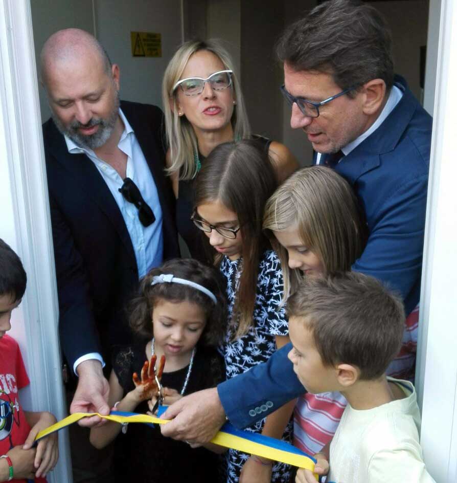 inaugurazione nuova housing sociale Stefano Bonaccini e del sindaco di Modena Gian Carlo Muzzarelli